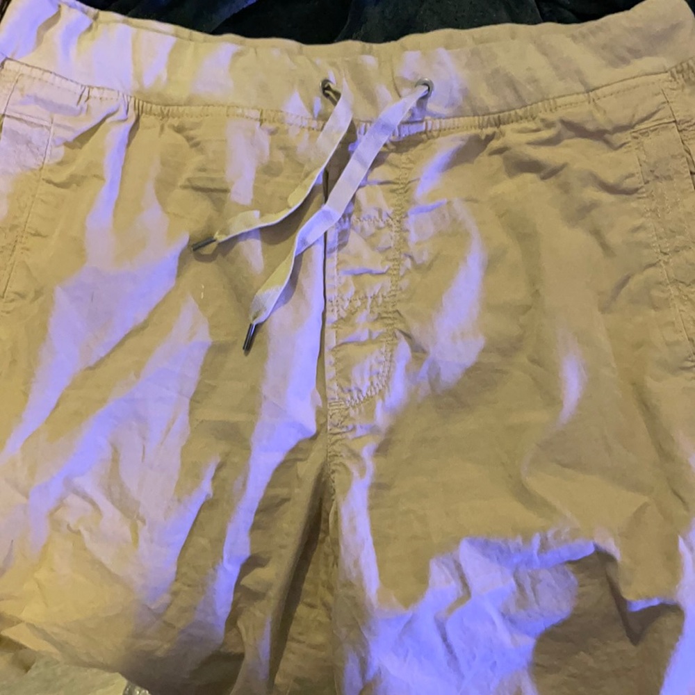 Gap shorts